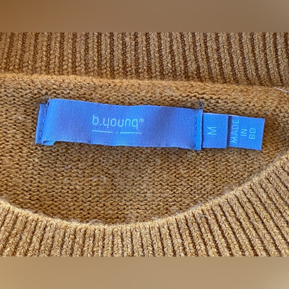 Great Condition b.young Golden Oak Medium Women's Knit Sweater - Picture 10 of 12
